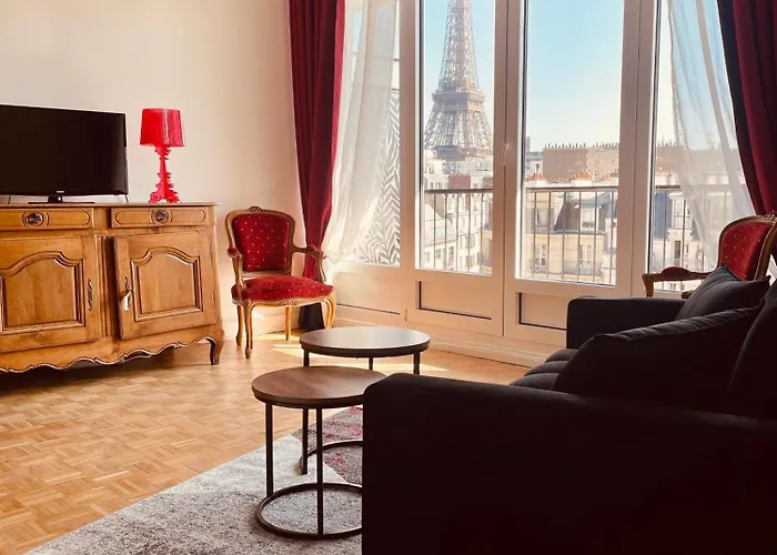 Vue Imprenable Sur La Tour Eiffeil